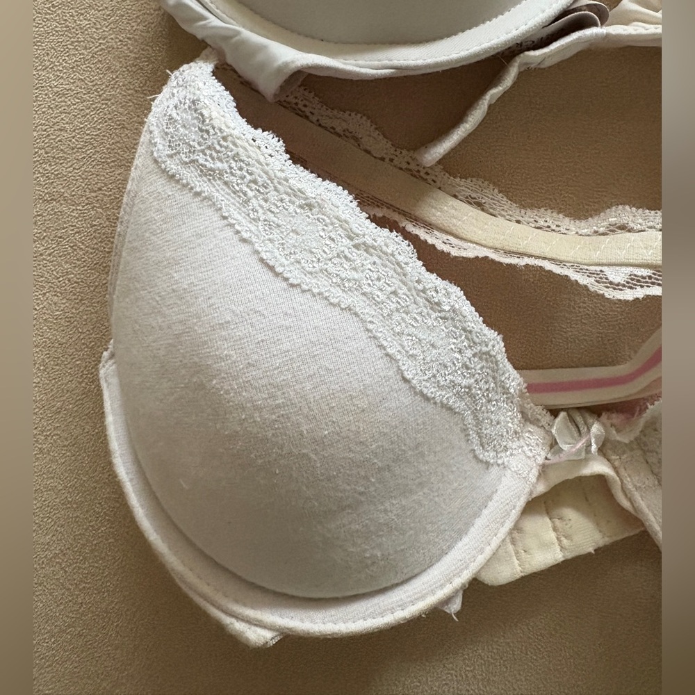 Bundle of two white push up bras 34A Victorias Secret and Flirtitude - Picture 2 of 6